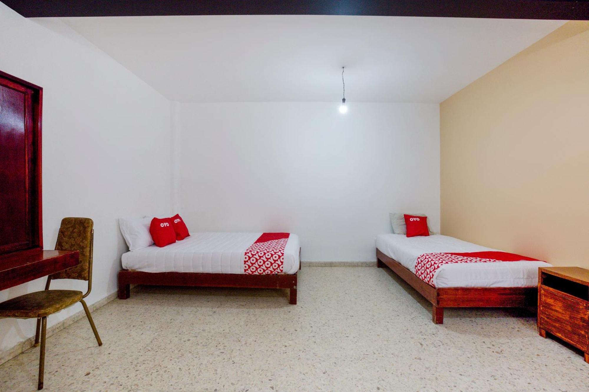 Oyo Hotel Emperador, Oaxaca Εξωτερικό φωτογραφία