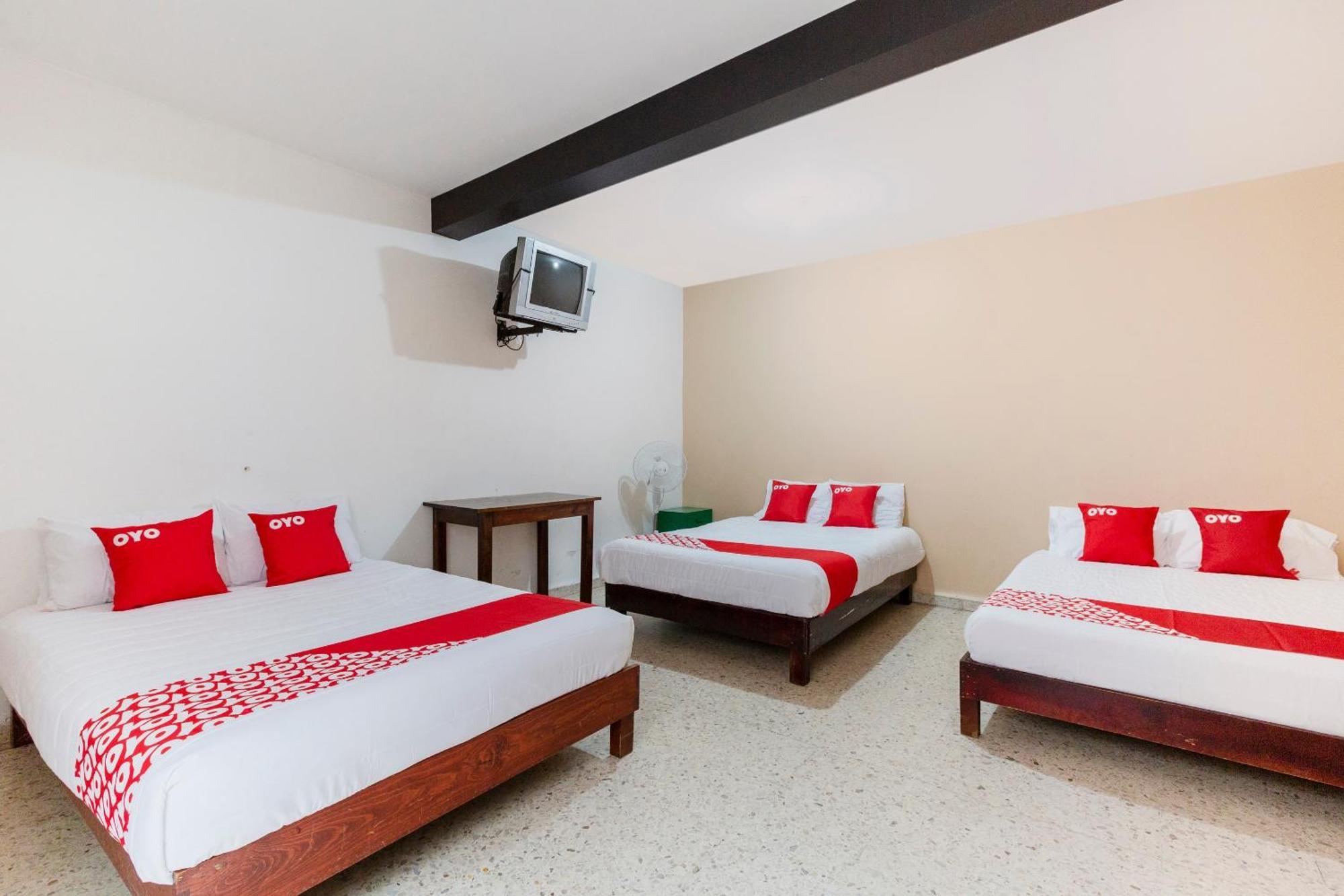 Oyo Hotel Emperador, Oaxaca Εξωτερικό φωτογραφία