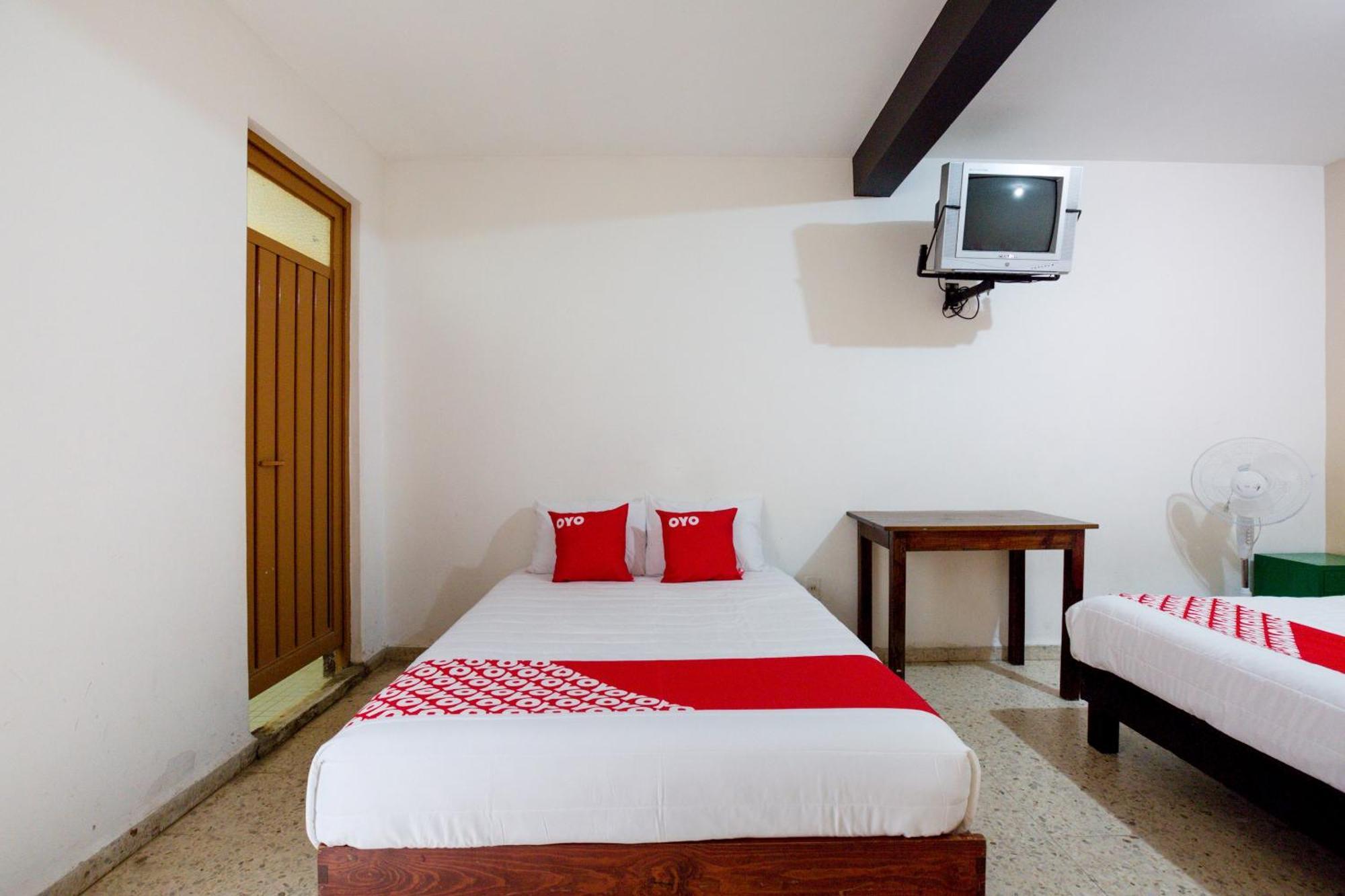 Oyo Hotel Emperador, Oaxaca Εξωτερικό φωτογραφία