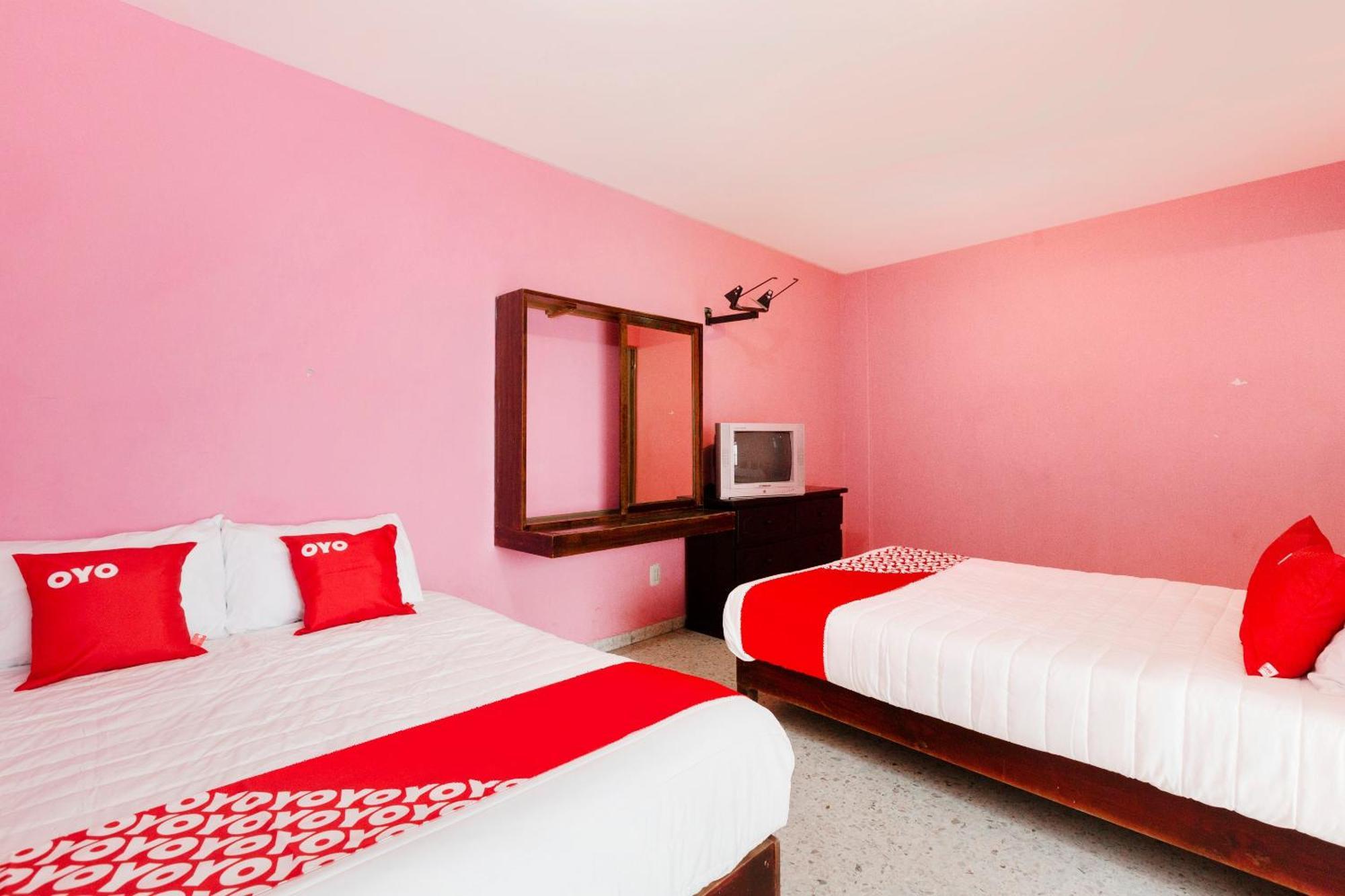 Oyo Hotel Emperador, Oaxaca Εξωτερικό φωτογραφία